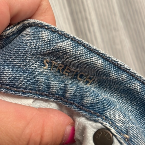 High Rise Denim Cutoff Shorts - Picture 4 of 4